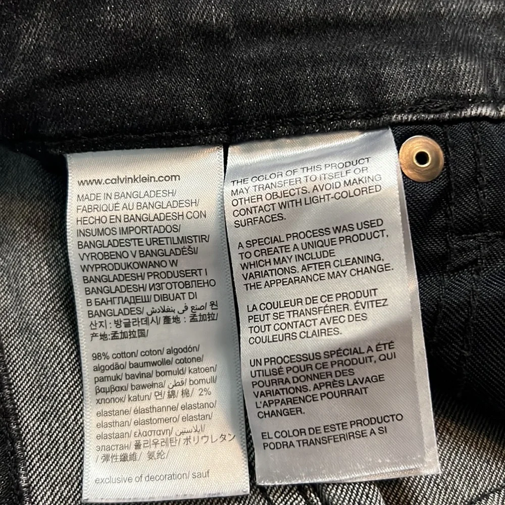 Calvin Klein Jeans, Black Distressed Denim, Slim Fit size 31x30 - Picture 4 of 6